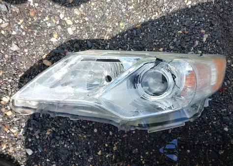 2014 Toyota Camry Hybrid Le из США, поврежденный, VIN 4T1BD1FK6EU121168